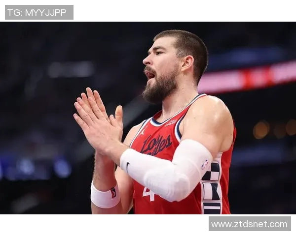 太堵了！阿祖复出后小卡单场得分再未过25 王牌无突破空间巨难受